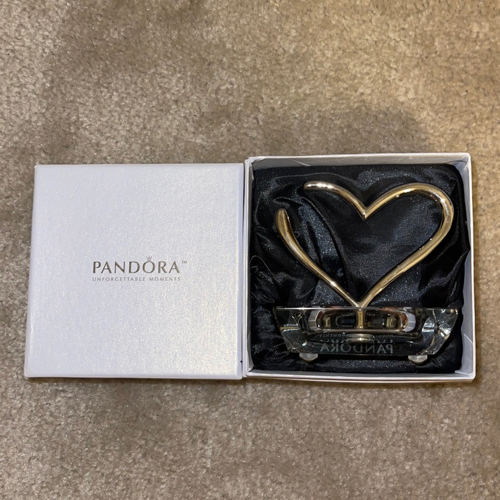 Ring holder never used